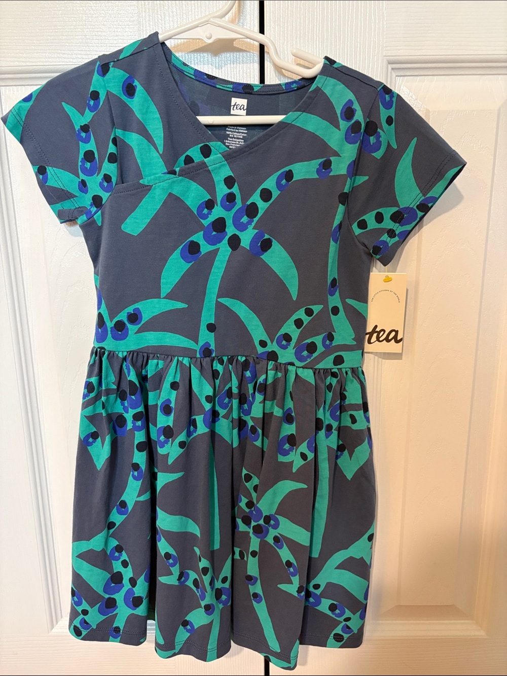 Tea Collection short sleeeve wrap dress in spotted palms